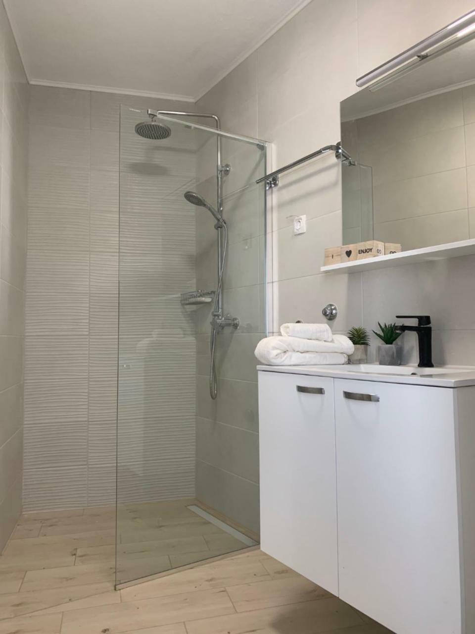 Modern Apartments Day Шибеник Экстерьер фото