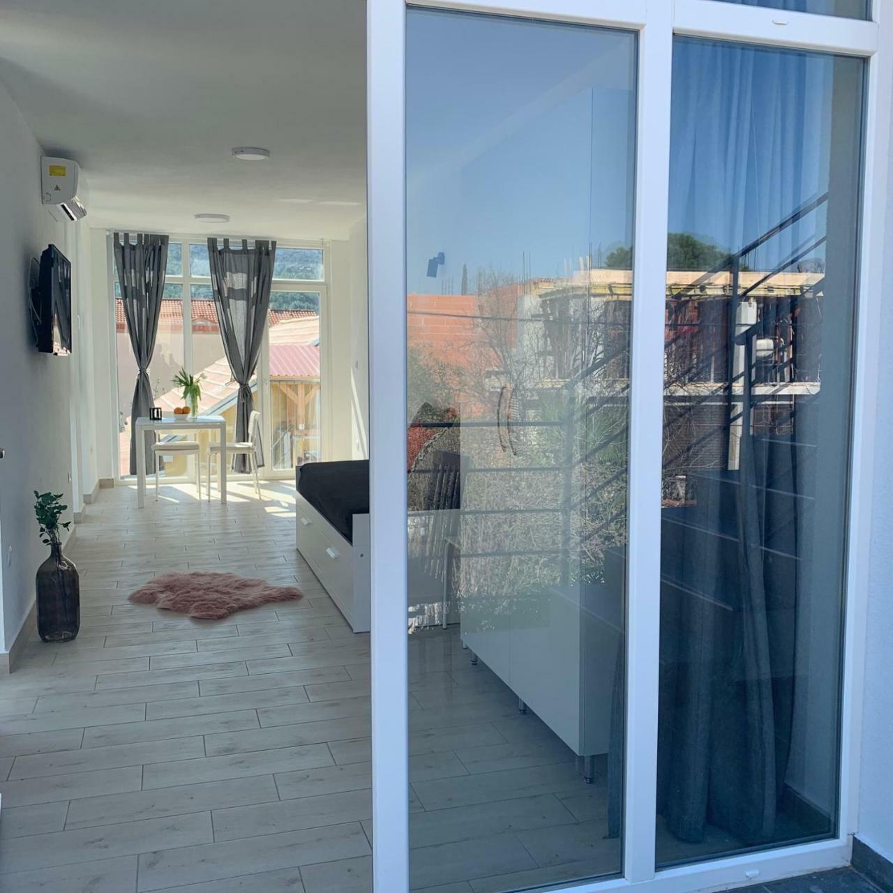 Modern Apartments Day Шибеник Экстерьер фото
